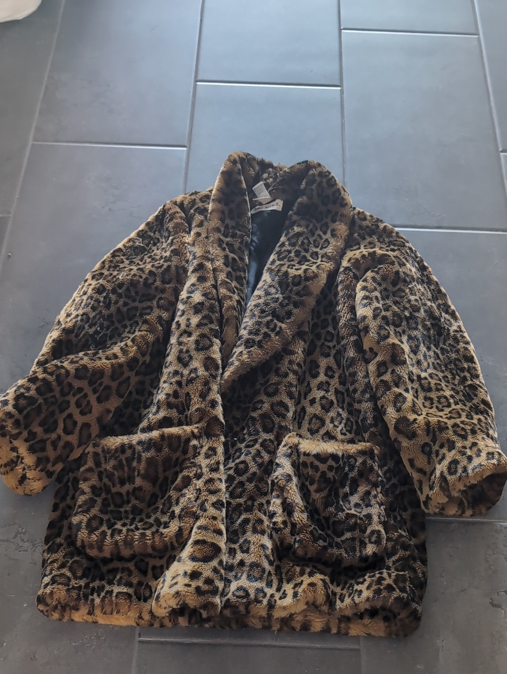 Anne Klein Leopard Print Teddy Jacket in Brown and Black